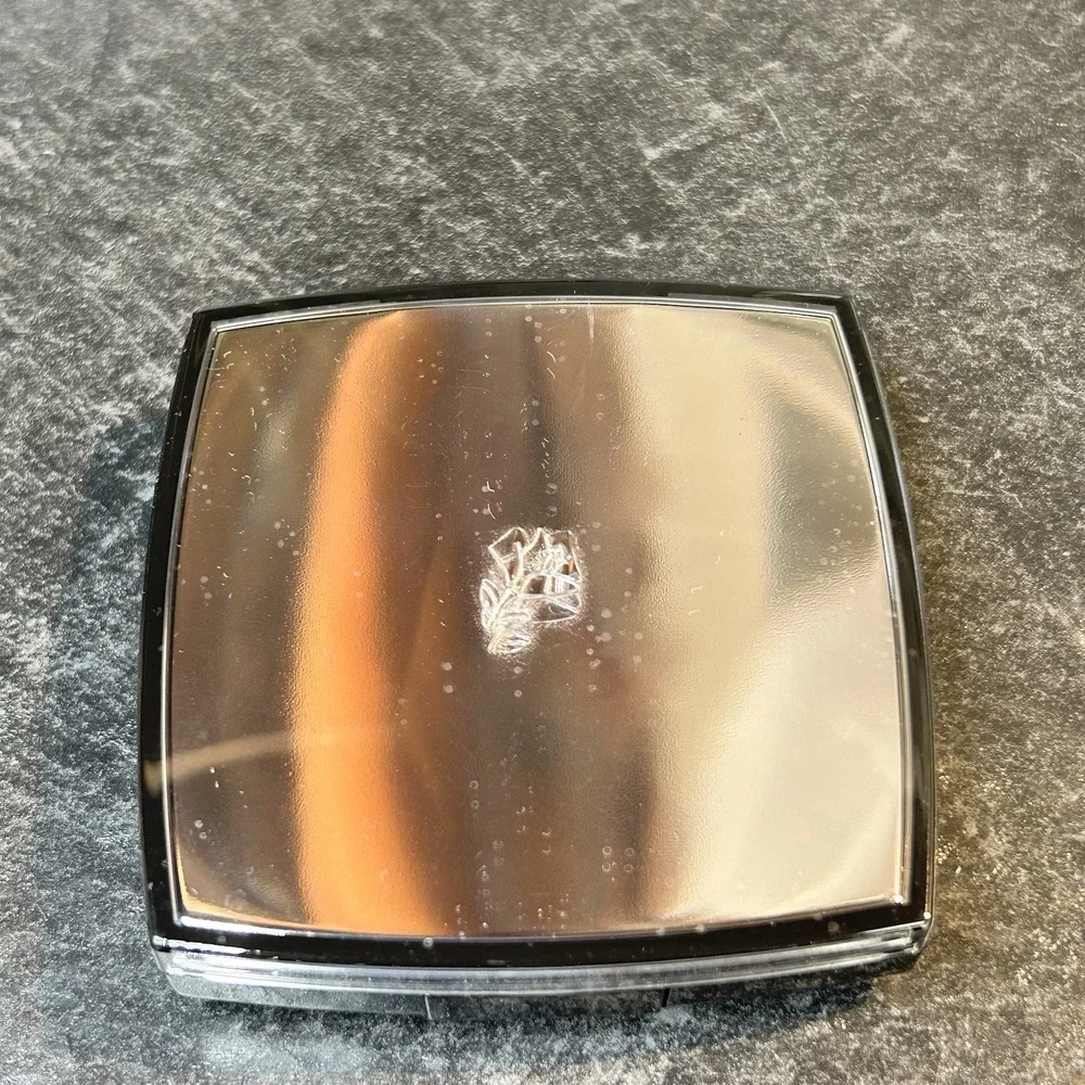 Lancome Belle De Teint Sheer Blurring Pressed Powder 08 BELLE DE‎ NUIT Damaged
